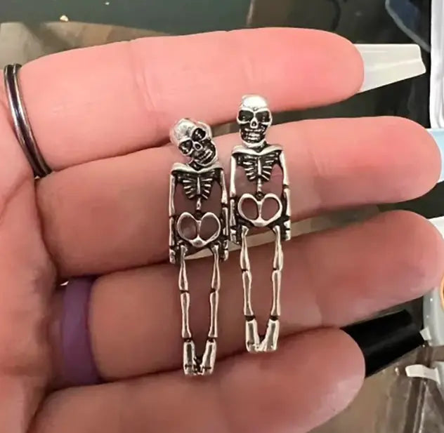 Gothic Skull Stud Earrings