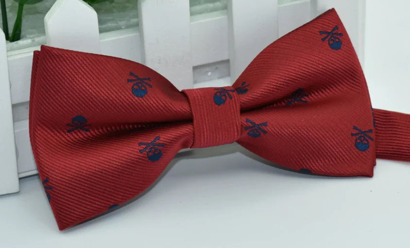 skull-motif-mens-bow-tie