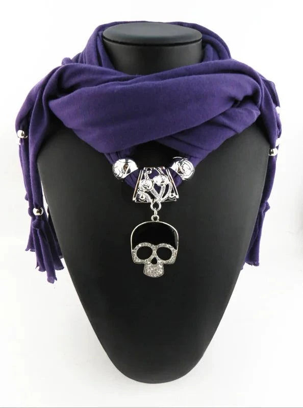 Alloy Skull Pendant Scarf with Skull Design