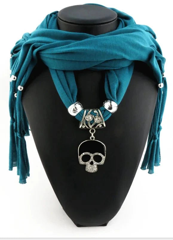 Alloy Skull Pendant Scarf with Skull Design