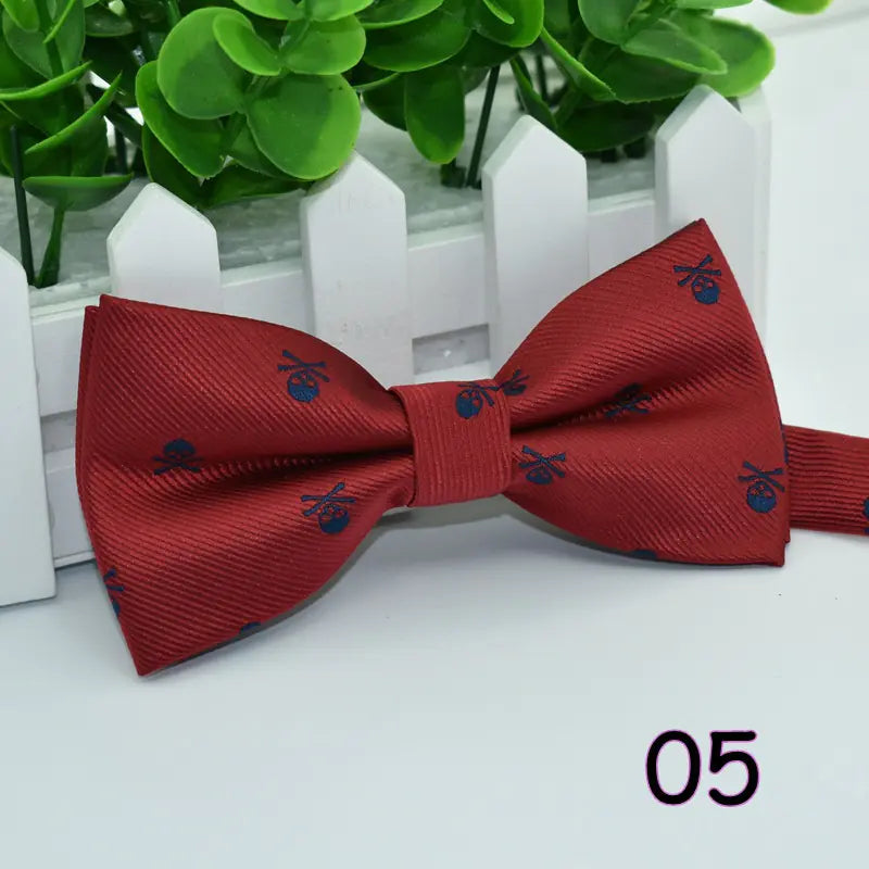 skull-motif-mens-bow-tie