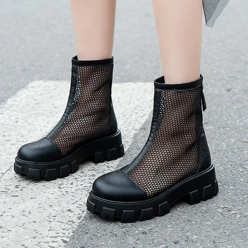 Ladies' zip-back fashion sandals with a mesh design and rubber sole, featuring rear zipper for easy wear.