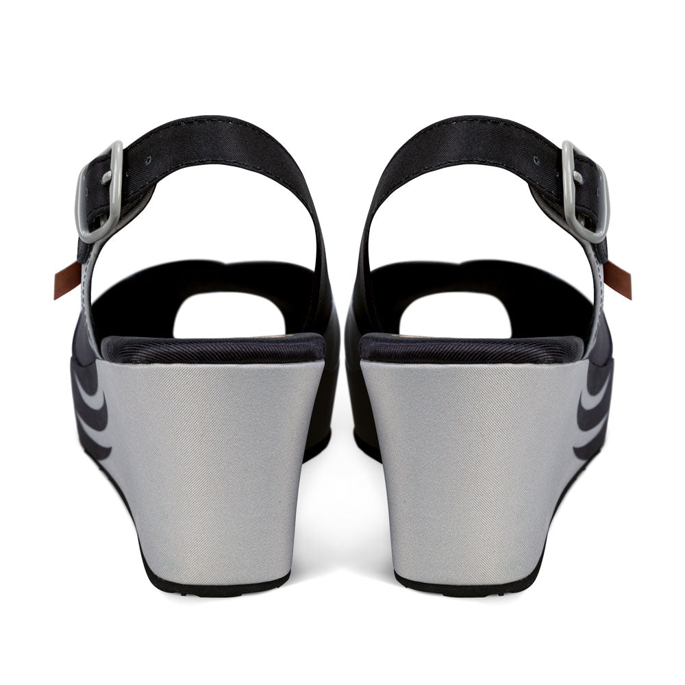 Chocolaticas® Black Birds Women's Sandal